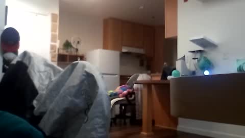 salis1981 online show from September 24, 8:48 pm