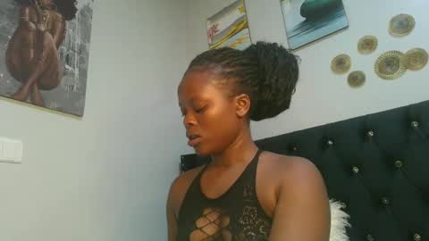 Snapshot of sallysasha254 chatting on February 19, 7:48 pm sallysasha254 online show from February 19, 7:48 pm