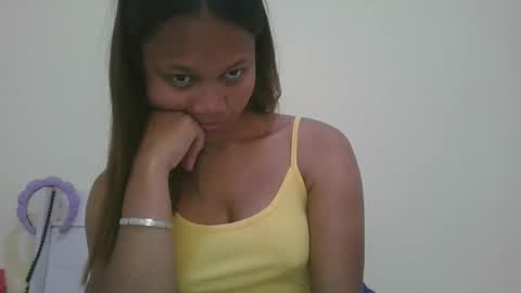 Snapshot of sallywett chatting on October 7, 4:19 am SallyWett online show from October 7, 4:19 am