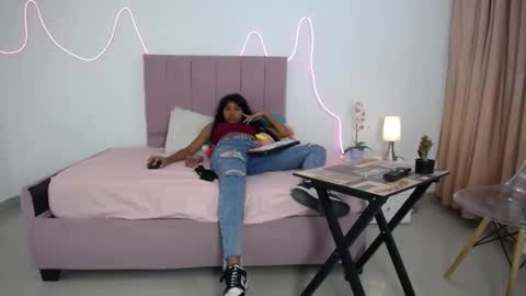 salome_horny3 online show from January 6, 8:02 pm