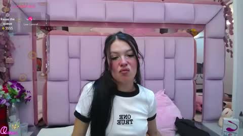 salome saen online show from April 23, 8:32 pm