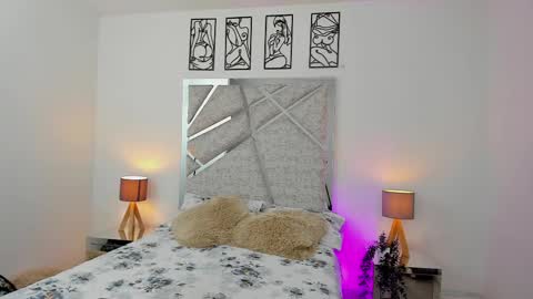 salomedyla online show from February 21, 11:10 pm