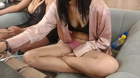 saloni_india online show from March 25, 11:00 pm