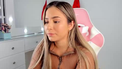 Salome online show from February 25, 2:47 am