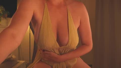 IsaBella-  online show from May 5, 7:41 pm