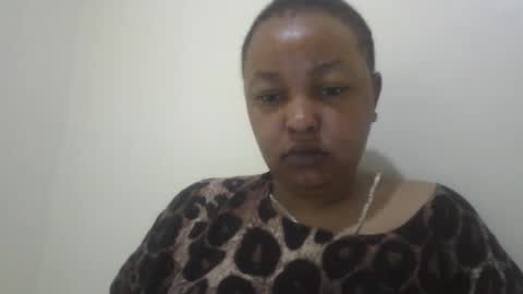 salty_surprise_ online show from February 13, 2:56 am