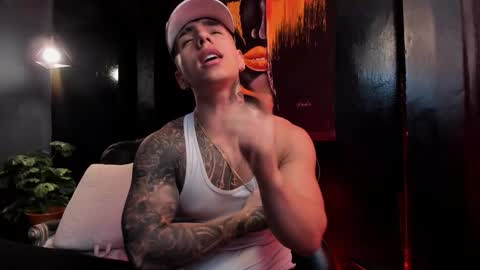 SALVATORE online show from February 20, 7:05 pm