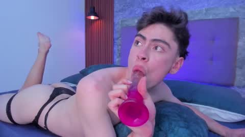 Sam Clark online show from October 7, 4:08 am