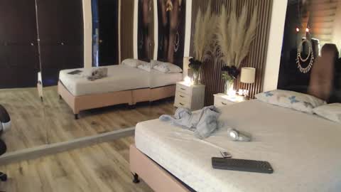 SAM MANSON online show from September 10, 1:34 pm