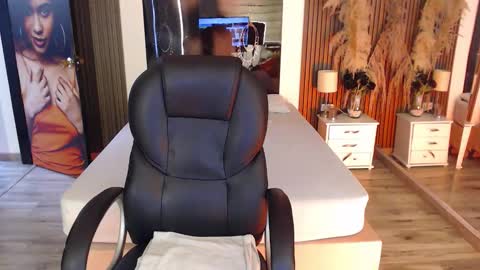 SAM MANSON online show from March 7, 12:27 pm