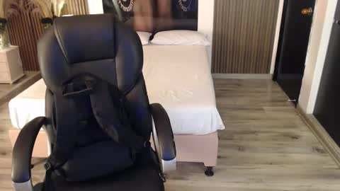 SAM MANSON online show from September 17, 12:52 pm