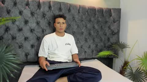 SAM online show from January 16, 3:59 am