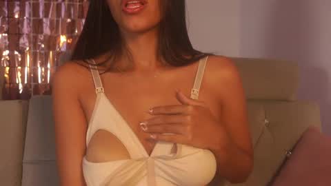 Snapshot of sam_robert17 chatting on October 9, 1:49 pm Samantha Roberts online show from October 9, 1:49 pm