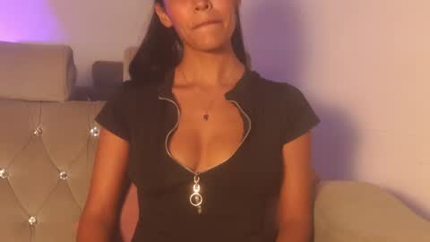 Samantha Roberts online show from January 16, 7:12 pm