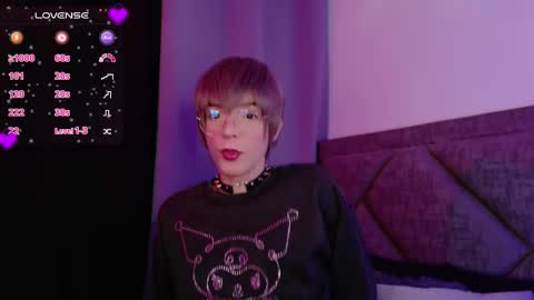 Snapshot of sam_russo chatting on February 24, 6:27 am Sam online show from February 24, 6:27 am