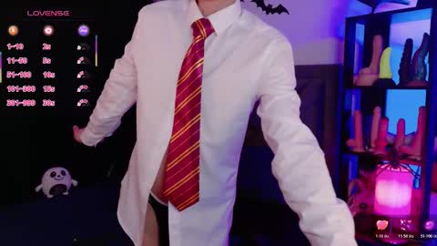 Snapshot of sam_russo chatting on October 28, 7:31 am Sam online show from October 28, 7:31 am