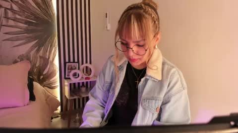 Samaantha  online show from April 16, 11:32 am