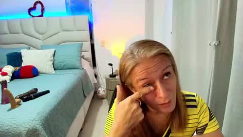Samanta Stone online show from June 17, 10:37 pm