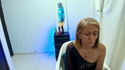 Samanta Stone online show from October 25, 1:06 am