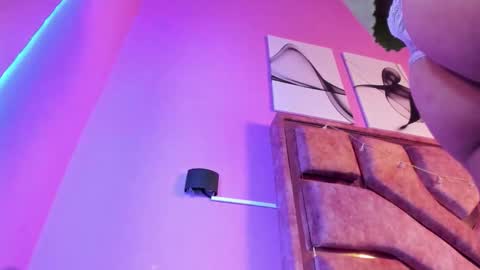 samantaa_liov online show from December 17, 8:04 pm