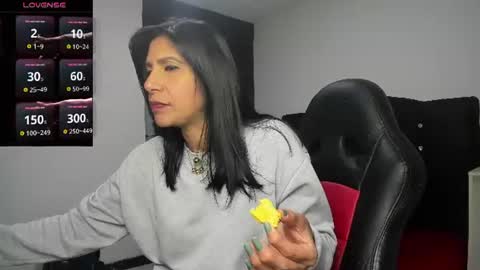 samantha1_rosse01 online show from June 22, 8:38 pm