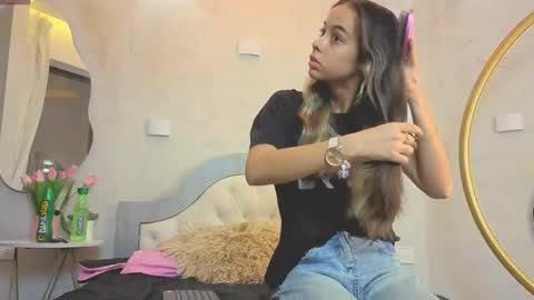 samantha_and_bastian online show from May 11, 3:24 am