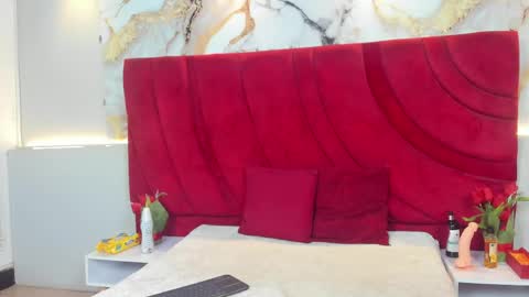 samantha_dessire online show from May 20, 3:03 am