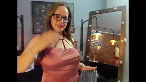 Sam online show from November 11, 9:22 am