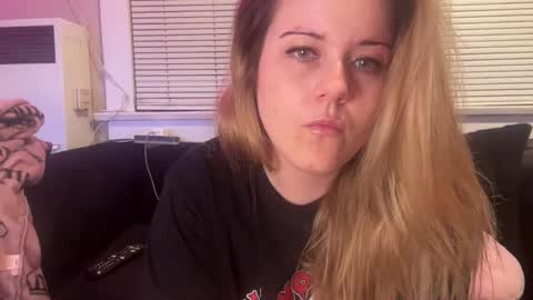 samanthafever online show from March 21, 11:15 am