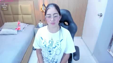   online show from March 28, 7:26 pm