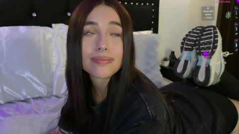 IGSamanthaGrant 10 online show from June 6, 10:15 pm