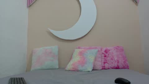 samanthalaurent online show from May 29, 2:09 am