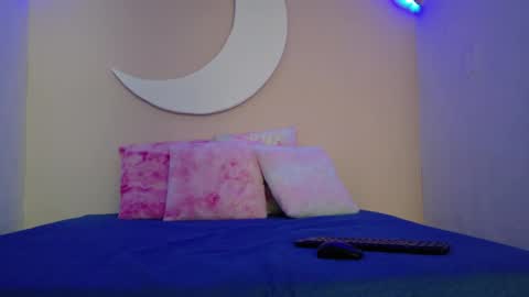 samanthalaurent online show from May 25, 7:09 pm