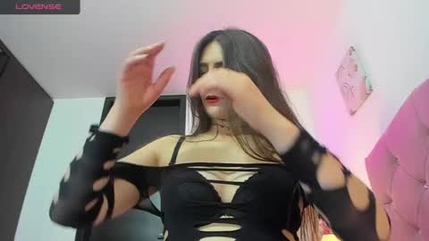 samanthamillher1021 online show from April 21, 12:23 pm