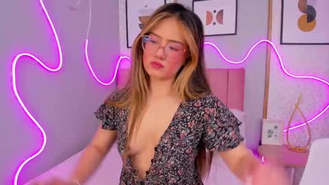 Alejandra  online show from October 17, 12:09 pm