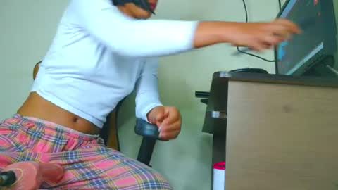 samary thomas online show from June 28, 2:51 am