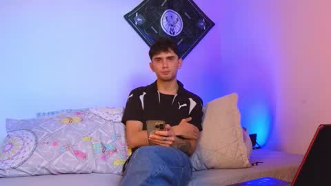 samevansx online show from January 14, 8:39 pm