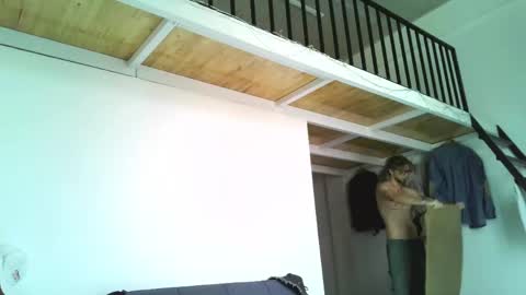 Fansly -       Top4fans   online show from April 17, 2:25 am