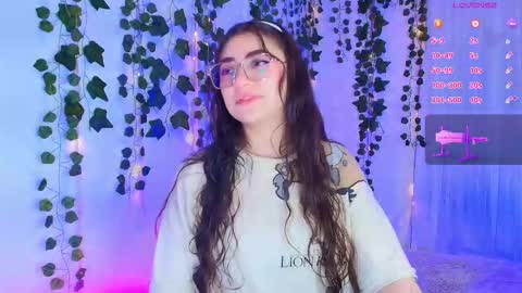 Snapshot of samii_evans chatting on September 22, 6:28 am samii evans  online show from September 22, 6:28 am