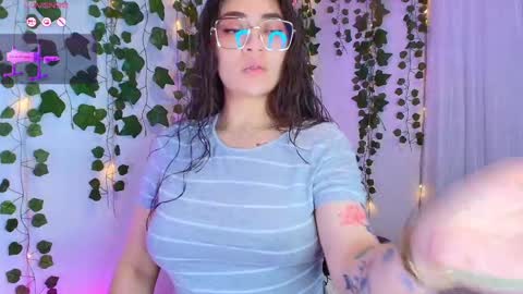 Snapshot of samii_evans chatting on October 10, 6:41 am samii evans  online show from October 10, 6:41 am