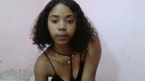 samina2255 online show from October 30, 8:09 pm