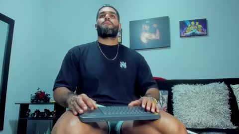 Snapshot of samir_hazard chatting on September 25, 8:16 pm samir_hazard online show from September 25, 8:16 pm