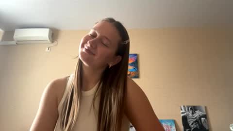 Sara online show from December 14, 10:43 am