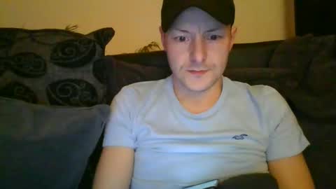 sexy lad looking for fun online show from January 30, 7:48 pm
