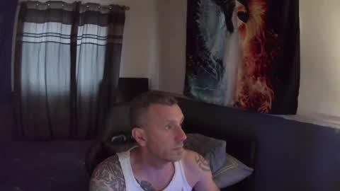 sammiboi38 online show from June 22, 8:38 pm
