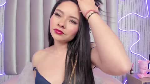 Samantha   online show from April 15, 3:10 am