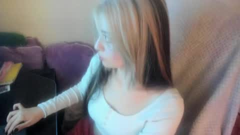   online show from May 31, 8:57 am
