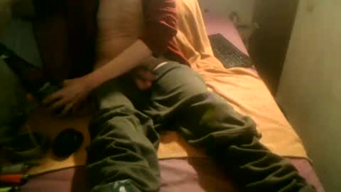 Snapshot of samueltal chatting on March 10, 9:29 pm samueltal online show from March 10, 9:29 pm