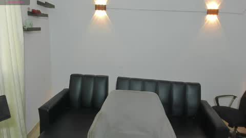 samxx_muscle online show from May 28, 2:59 pm