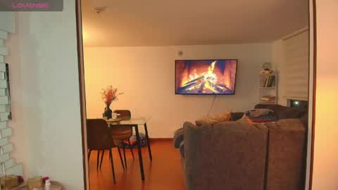 Hello I am absent due to a family calamity I will return soon-hola estoy ausente por un problema familiar volvere pronto. online show from April 24, 12:12 am